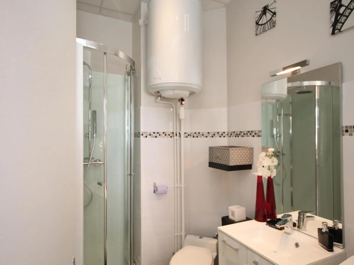 Appartement Studio Mont-Dore, 1 pièce, 3 personnes - FR-1-608-105